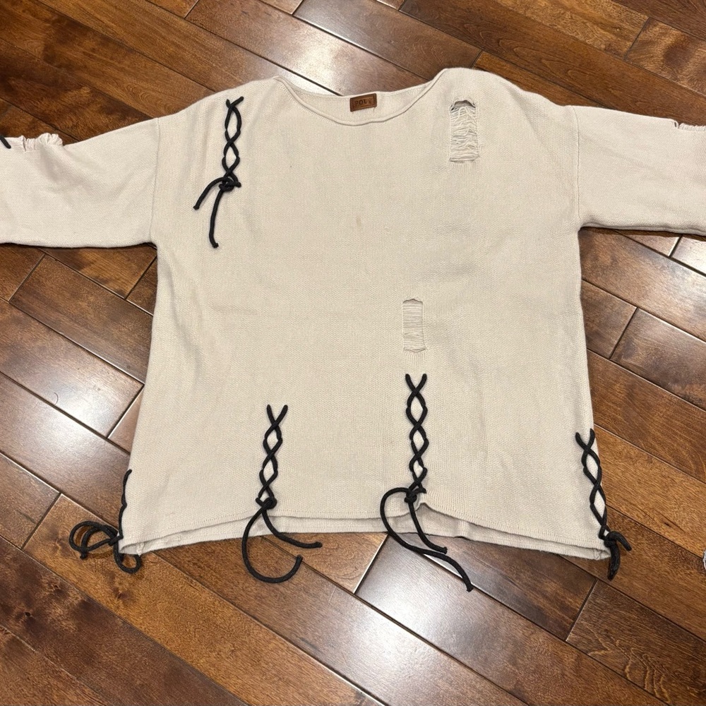 POL Cream sweater  with Black Lace Details